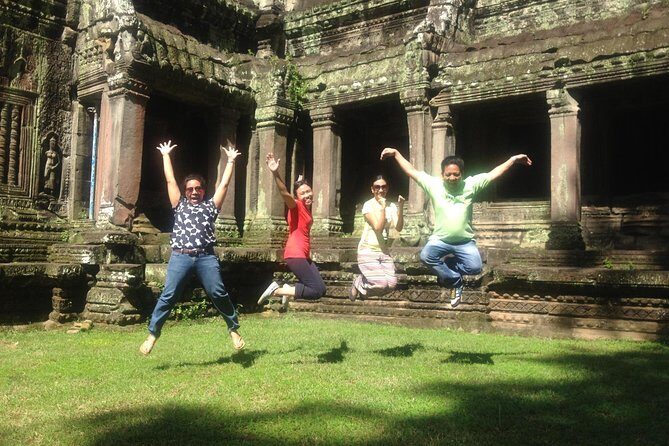 One day normal Angkor tour - Angkor Thom and Bayon: the smiling faces at the center