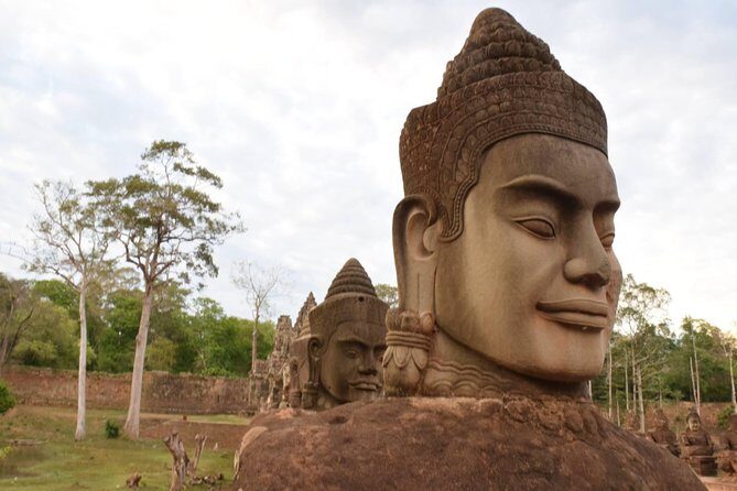 One day normal Angkor tour - Dress code, walking pace, and comfort details that affect the day