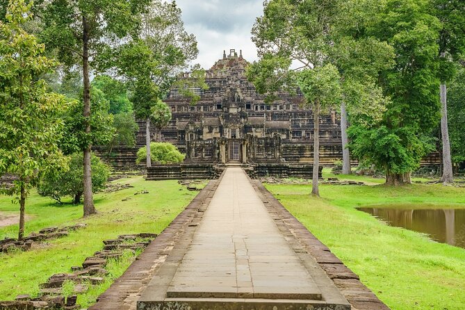 One Day Private Guide Tour of Angkor Thom, Bayon, Ta Phrom & Angkor Wat - Angkor Wat in late afternoon: sunset hours without the chaos
