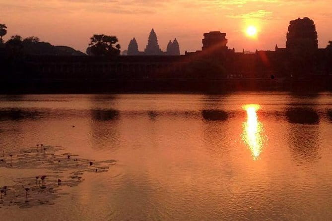 One Day Sunrise Private Tour at Angkorwat with Major Temples - Key highlights that make this tour worth your time