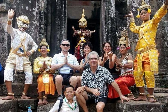 One Day Sunrise Private Tour at Angkorwat with Major Temples - Sunrise at Angkor Wat: the value of starting before the day heats up