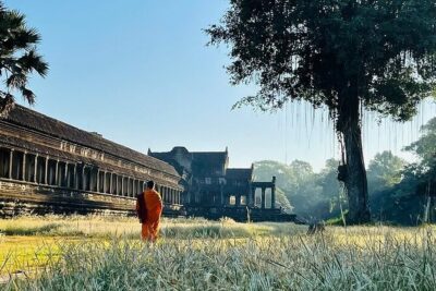 One Full Day Private tour of Angkor Wat, Ta Prohm, Angkor Thom & Banteay Srie - Angkor Wat: the scale, the symbolism, and the best way to roam