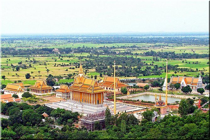 Oudong Mountain and Phnom Penh Full Day Private Tour - Mekong Side Stops: Koh Chen Island and the Sound of Bronze