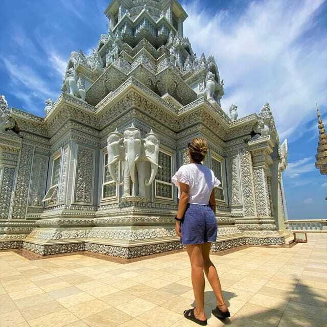 Oudong Mountain & Phnom Baset Private Tours from Phnom Penh - Buddhist centers and mountain-wat moments: more than pretty decoration