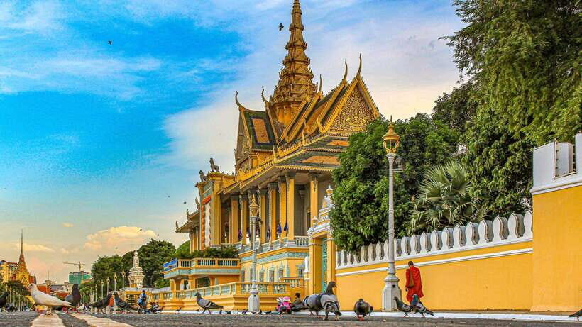 Oudong Mountain & Phnom Baset Private Tours from Phnom Penh - Walking, heat, and what to pack so the day stays fun