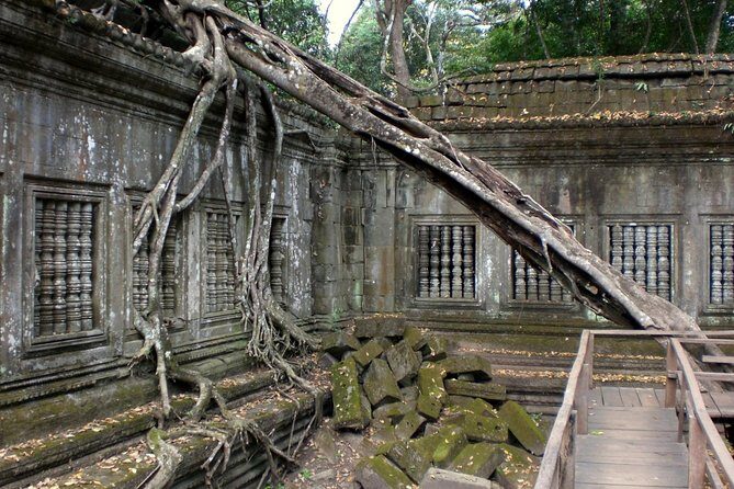 Overland to Beng Melea and Koh Ker Tour - Stop 1: Koh Ker and Prasat Thom’s Pyramid Temple