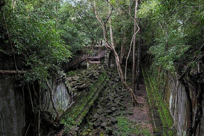Overland to Beng Melea and Koh Ker Tour - Guide Style and the Comfort Details That Matter