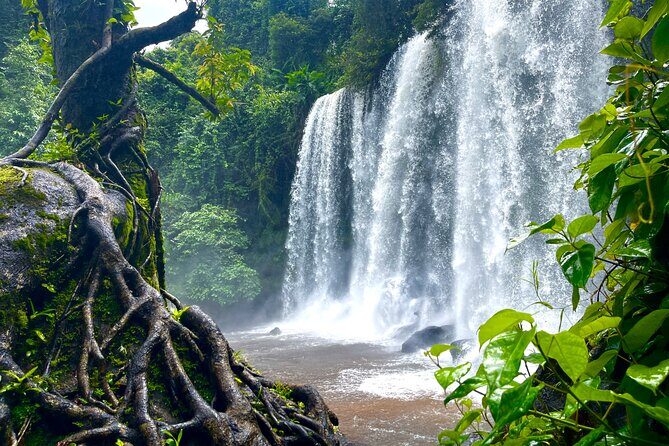 Phnom Kulen Waterfall and Banteay Srei Temple Tour from Siem Reap - Key highlights to look for
