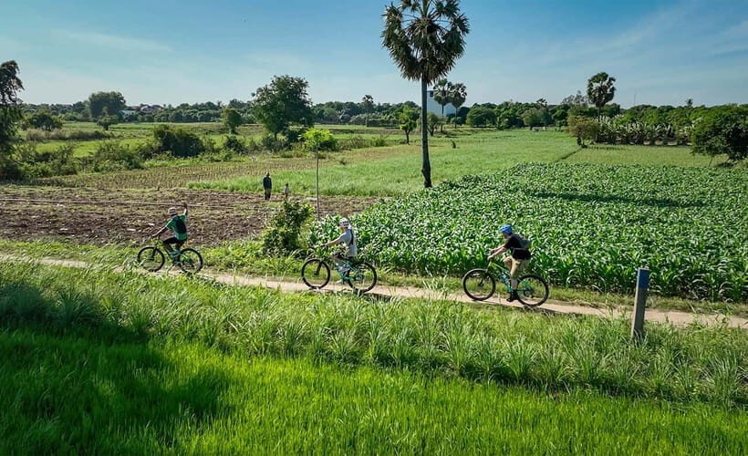 Phnom Penh: Bike & Boat Tour / E-Bike Available - Prek Bongkong Pagoda and a village rhythm you can actually follow