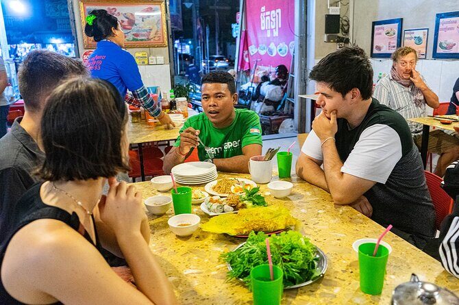 Phnom Penh Evening Food Tour - Inclusive 5 stops local Tastings - Stop 5: Toul Tompong (Russian Market) and Khmer desserts