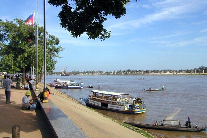 Phnom Penh Full Day Private Tours - Tuol Sleng Genocide Museum: Learning the Khmer Rouge Machine Up Close