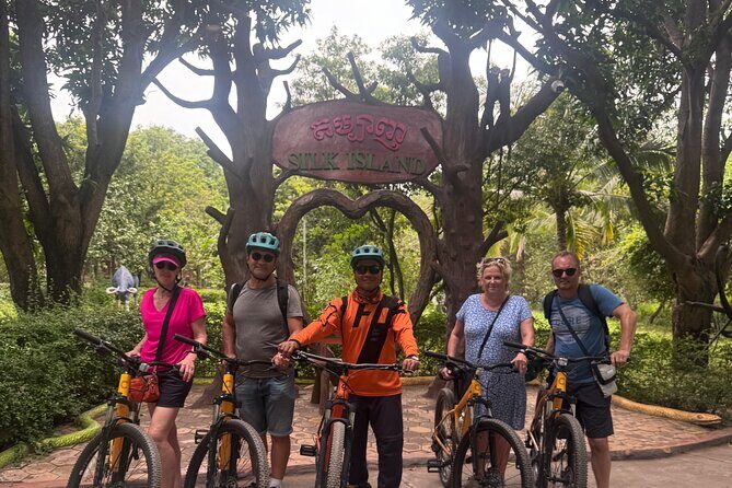 Phnom Penh full day tour. - The guide quality is the difference-maker here