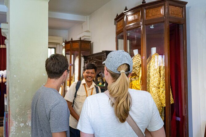 Phnom Penh Historical Tour - Tuol Sleng Genocide Museum: why the timing and the guide matter