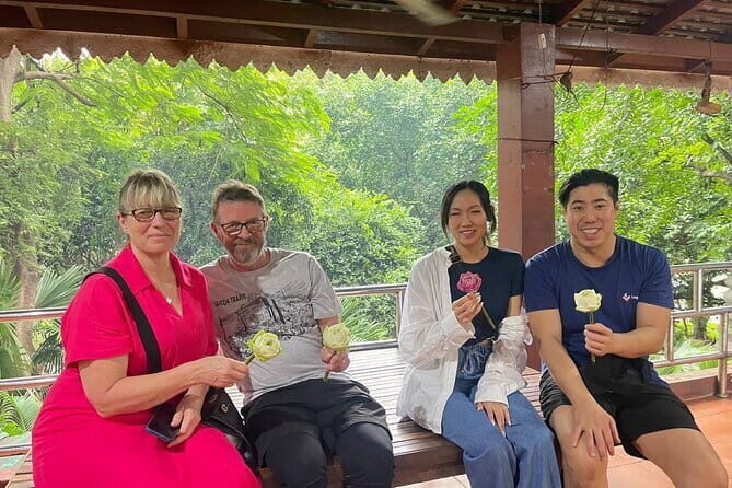 Phnom Penh Morning Breakfast, Market and Art Tour by Tuktuk - Stop 4: Champey Academy of Arts and the Dance You Join