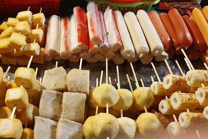 Phnom Penh Nightlife Street Food Tours - Phnom Penh’s Night Market: snacks plus the colorful stroll