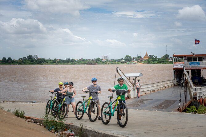 Phnom Penh Silk Island Bike Tour/ E-Bike or Tuk Tuk - Cycling Mekong Silk Island Backroads: Farms, Gardens, and Quiet Villages