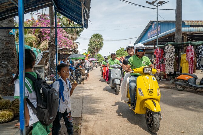 Phnom Penh Silk Island Vespa Tour / Tuk Tuk Available - Koh Oknha Tei: village lanes, tofu skin work, and temple atmosphere