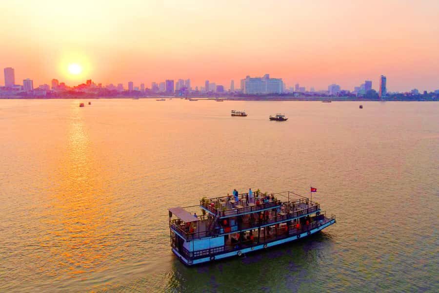Phnom Penh: Sunset Cruise with Unlimited Beer &Fruit platter - What You’ll See on the Mekong and Tonle Sap Route
