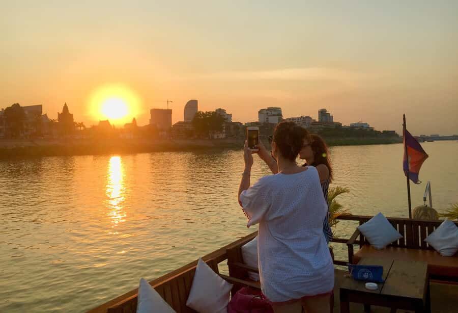 Phnom Penh: Sunset Cruise with Unlimited Beer &Fruit platter - Duration, Weather, and Who This Tour Fits Best