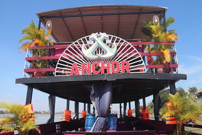 Phnom Penh to Siem Reap Cruise/road tour or Siem Reap/Phnom Penh - Boat boarding tip: watch your step