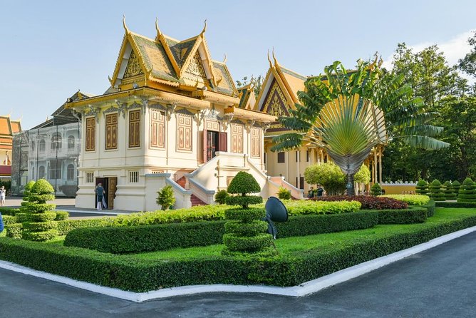 Phnom Penh Tours and Mekong River cruise - Royal Palace and Silver Pagoda: The Best First Stop for Context