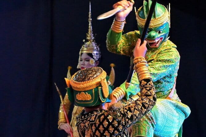 Phnom Penh Unique Classical Dance Show Every Saturday &Sunday - After the dance: programme, water, and meeting the performers