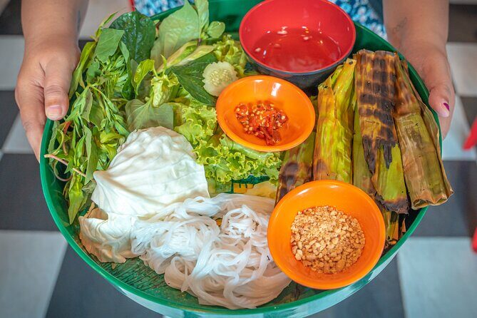 Phnom Penh’s Culinary Underground: Local Food Tour by Tuk-tuk - The 5:30 pm Start: How the Timing Works in Real Life