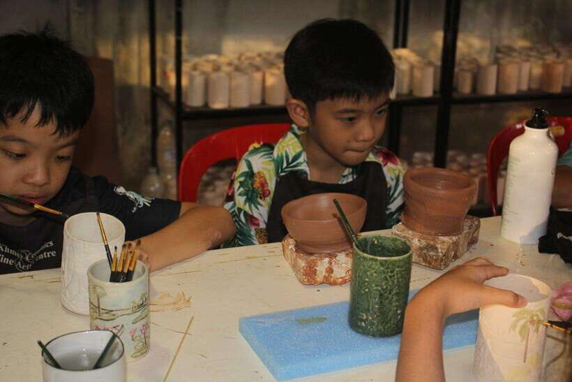 Pottery Classes Siem Reap with Pick up Drop off - Wheel-throwing your bowl with local Cambodian clay