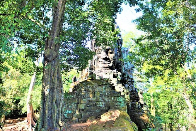 Preah Khan, Neak Pean and Pre-Rup Private Tour - Ta Som: a short forest-temple stop that adds texture