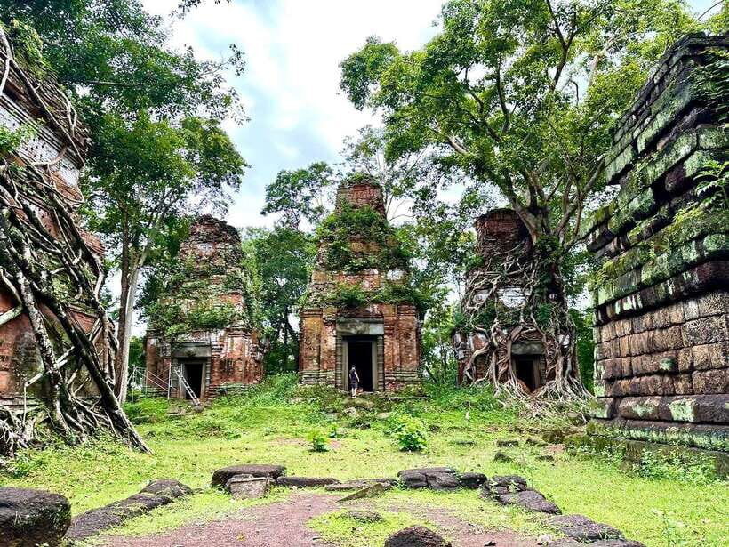 Preah Vihear: Full-Day Preah Vihear and Koh Ker Temple Tour - A long day north from Siem Reap