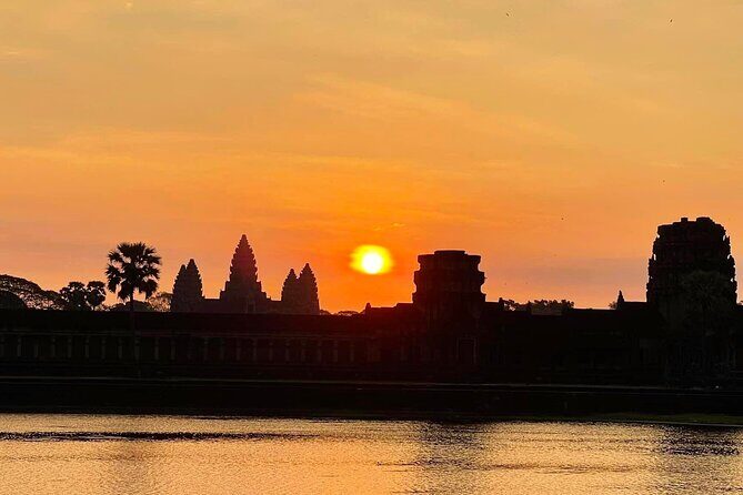 Private 2 Days Angkor Wat Sunrise and Discover all Major Temples - Guides and how the history comes alive