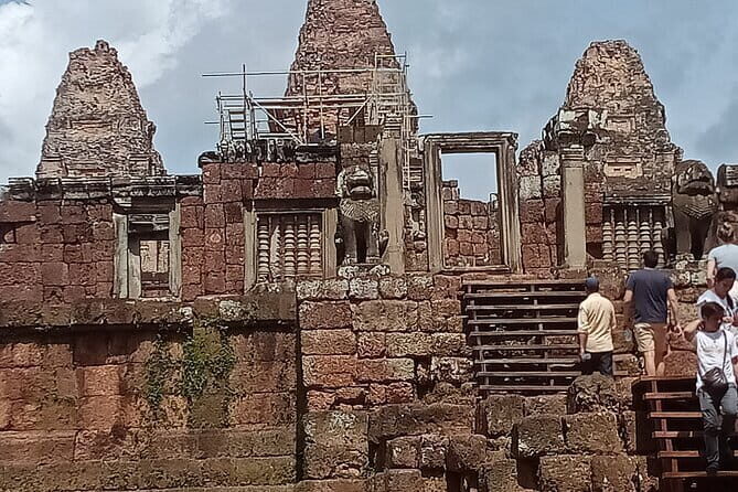 Private 2 Days To Major Angkor Temples From Sunrise To Sunset - Bayon and Angkor Thom: the South Gate to the throne-room vibe