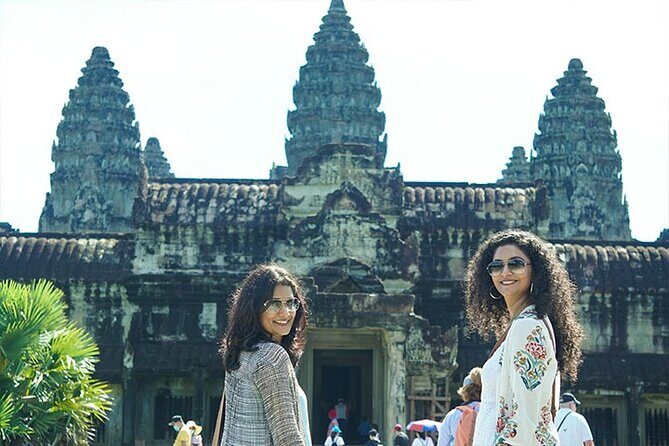 Private Angkor Sunrise Bayon Ta Prohm Bonteay Srie Vip Tour - 4:40 am Angkor Wat sunrise and the Big Vishnu morning