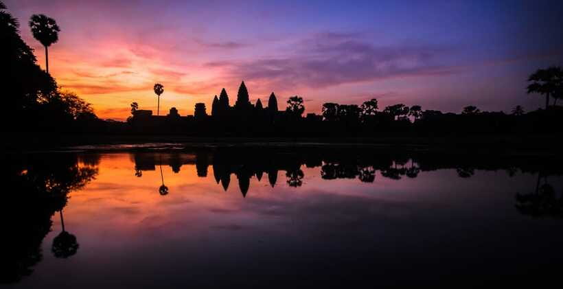 Private Angkor Sunrise, Guide Breakfast and Tuktuk included - South Gate timing at 12:30PM: best preserved and easier to wrap your head around