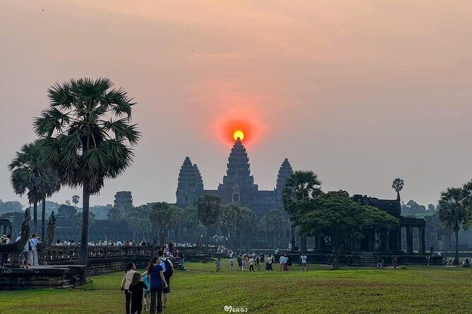 Private Angkor Sunrise Guided Tour - 5:00 AM Pickup and Angkor Wat Sunrise Timing