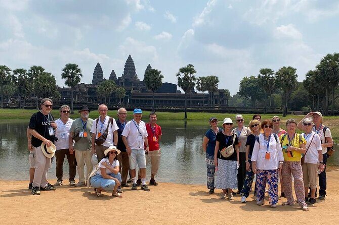 Private Angkor Wat and Lost Temple Jungle Tour - Angkor Thom South Gate: the quick dramatic threshold