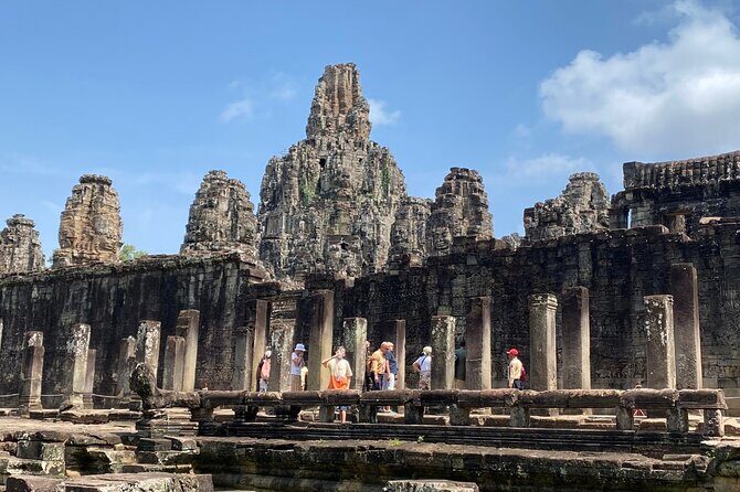 Private Angkor Wat and Lost Temple Jungle Tour - Bayon: the many-faced center (1.5 hours)