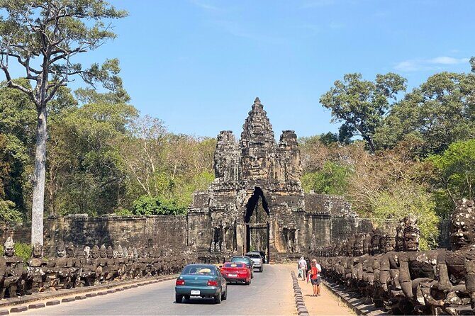 Private Angkor Wat and Lost Temple Jungle Tour - Ta Prohm: the Lost Temple jungle moment (1 hour)