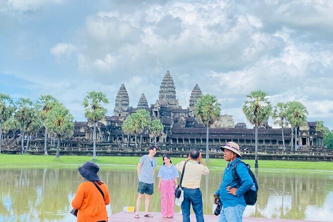 Private Angkor Wat and Lost Temple Jungle Tour - Banteay Kdei: Buddhist architecture with a Bayon-style feel (1 hour)