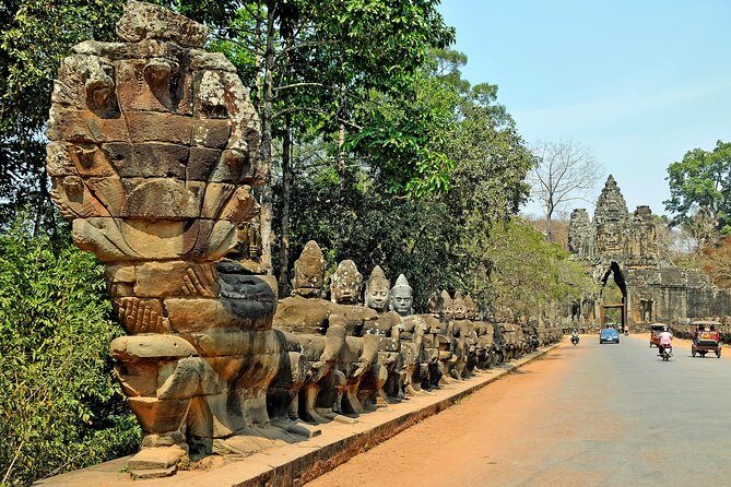 Private Angkor Wat Guided Sunset Tour - Angkor Wat, Bayon, Ta Phrom, and the Terraces: what each stop does for your day