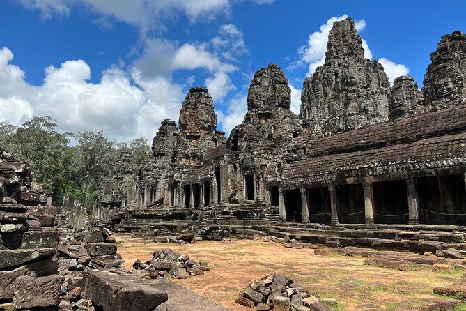 Private Angkor Wat Sunrise Tour with Lunch Included - Private to your group, but still capped: who this tour suits best