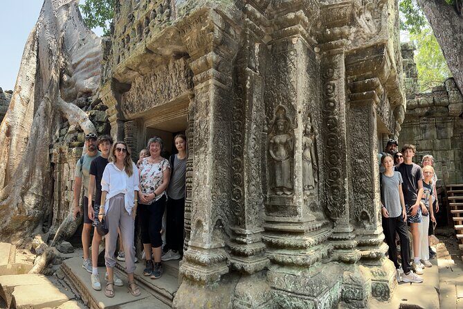 Private Angkor Wat Sunrise Tour with Lunch Included - Practical tips to make the day easier