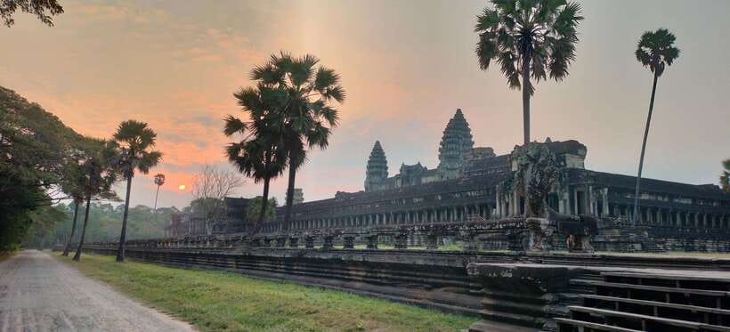 Private Angkor Wat Sunrise Tours And Sunset Floating Village - Should you book this sunrise + floating village sunset combo?