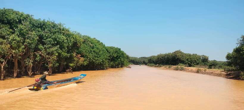 Private Angkor Wat Sunrise Tours And Sunset Floating Village - Kompong Phluk floating village: boat ride, canoeing, and Tonle Sap sunset