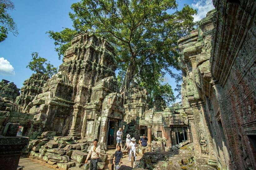 Private Angkor Wat Sunset Tour with Lunch and Snack Included - Who should book this Angkor Wat sunset tour?