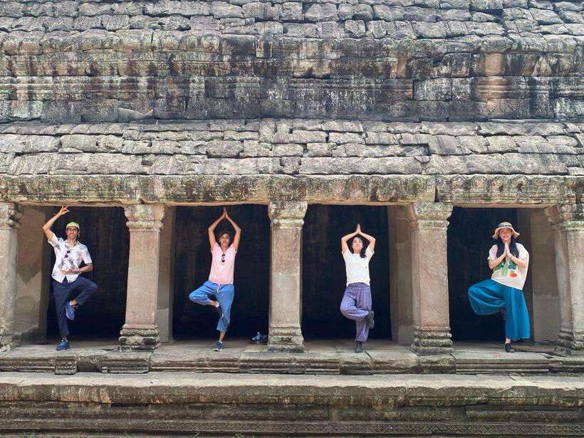 Private Angkor Wat Sunset Tour with Lunch and Snack Included - Lunch near the temples: refuel without wasting your afternoon
