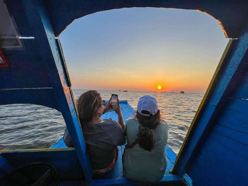 Private Beng Mealea and Floating Village Tour with Sunset - From Krong Siem Reap to Preah Dak Palm Sugar