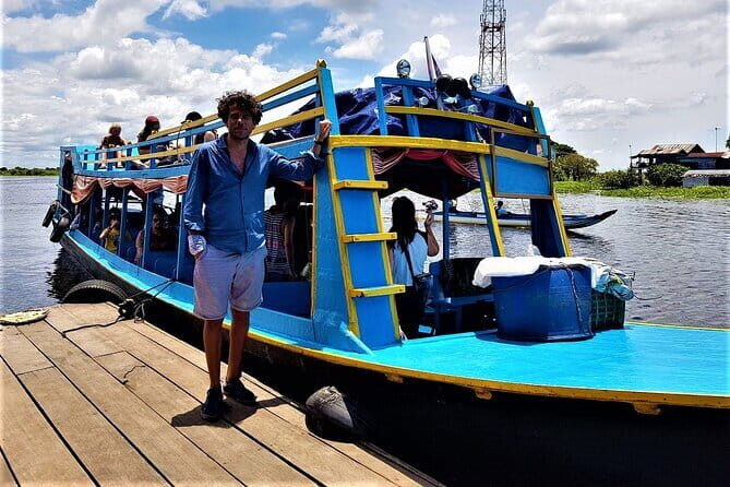 Private Boat from Battambang to Siem Reap via Tonle Sap Lake - Tonlé Sap timing: water levels make the trip your trip