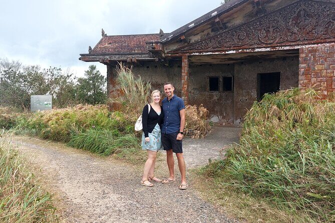 Private Bokor tours by Rickshaw/SUV Car - Wat Sampov Pram: A Buddhist Site With Civil War Context