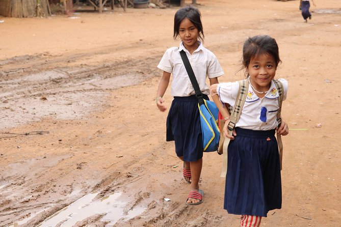 Private City Tour in Siem Reap - Royal Residence and Angkor National Museum: where the day starts